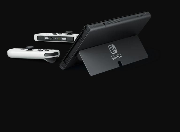 Wide, adjustable stand