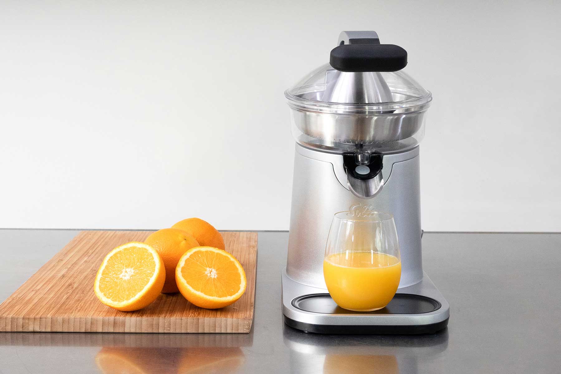 Solis Citrus Press Station